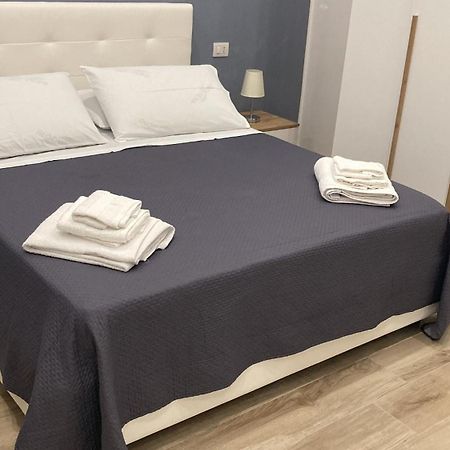 Goldenhouse Hotel Nápoly Kültér fotó