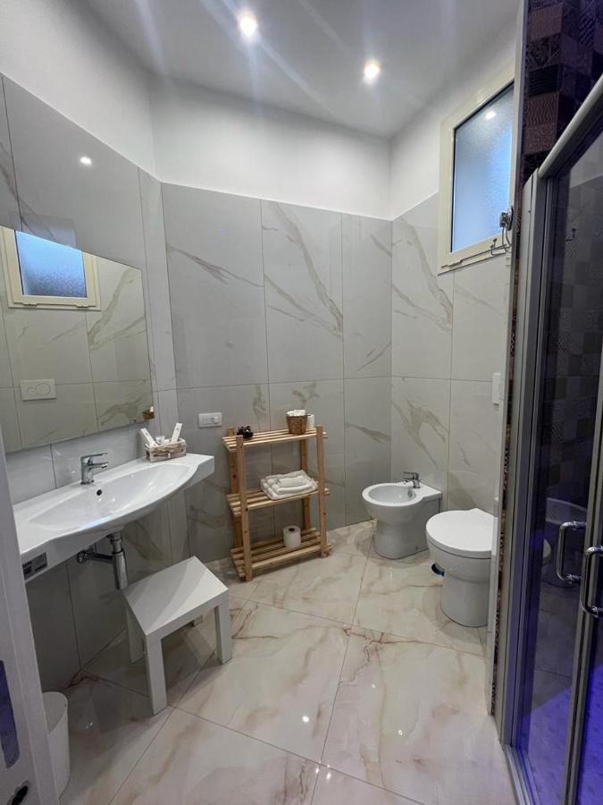 Goldenhouse Hotel Nápoly Kültér fotó