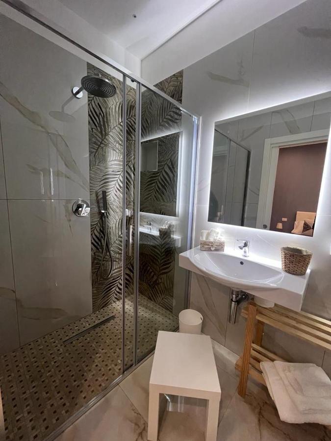 Goldenhouse Hotel Nápoly Kültér fotó