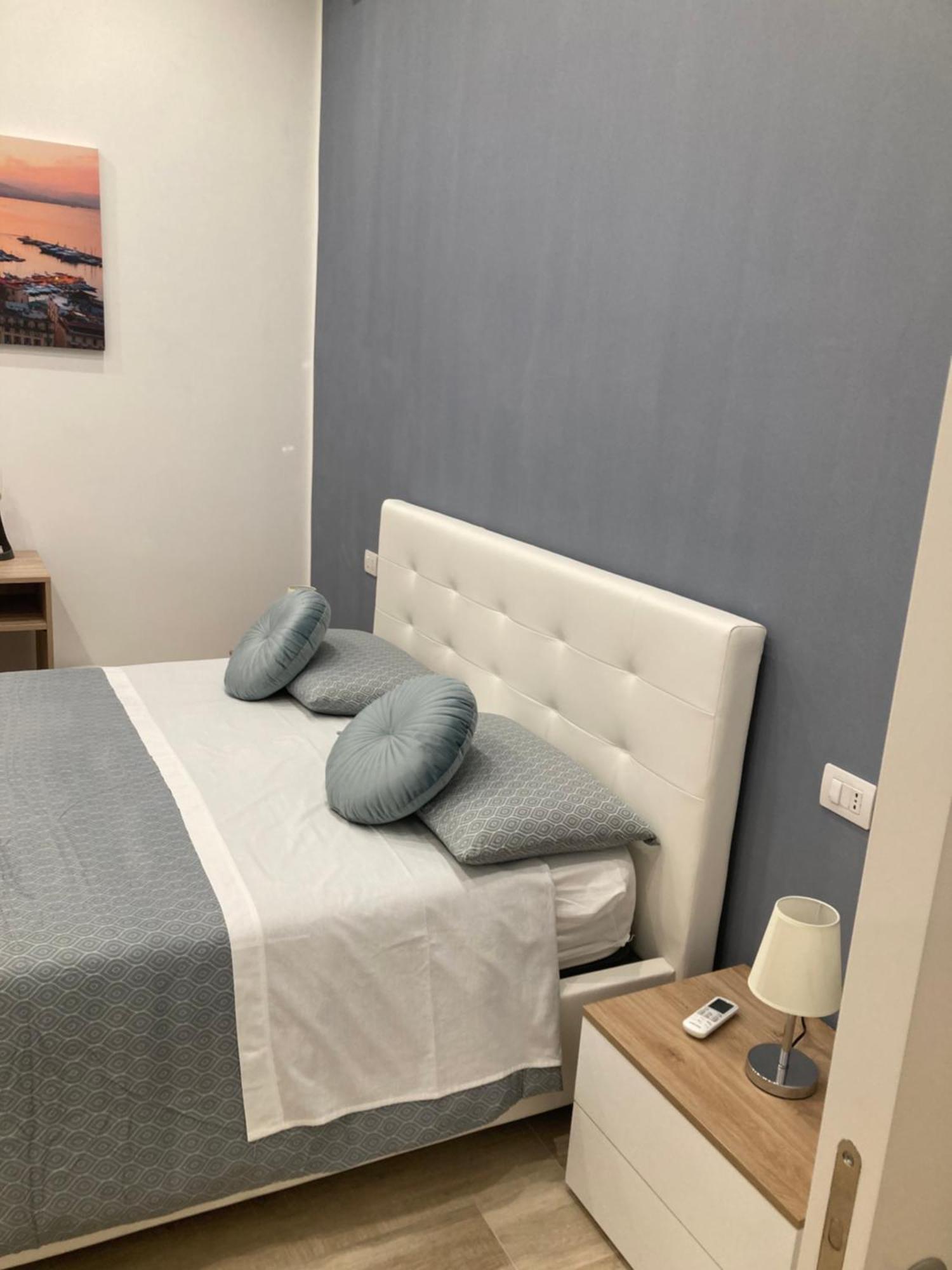 Goldenhouse Hotel Nápoly Kültér fotó